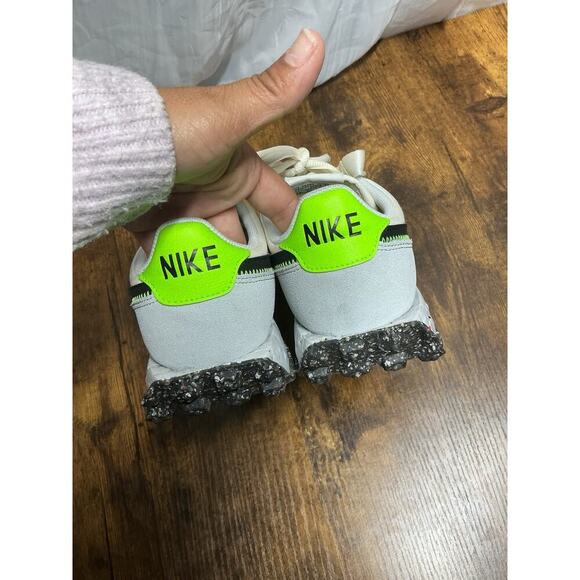 Women's 7 / Men's 5.5 - Nike Waffle Racer Crater Pale Ivory Green Low Sneakers - Picture 7 of 13